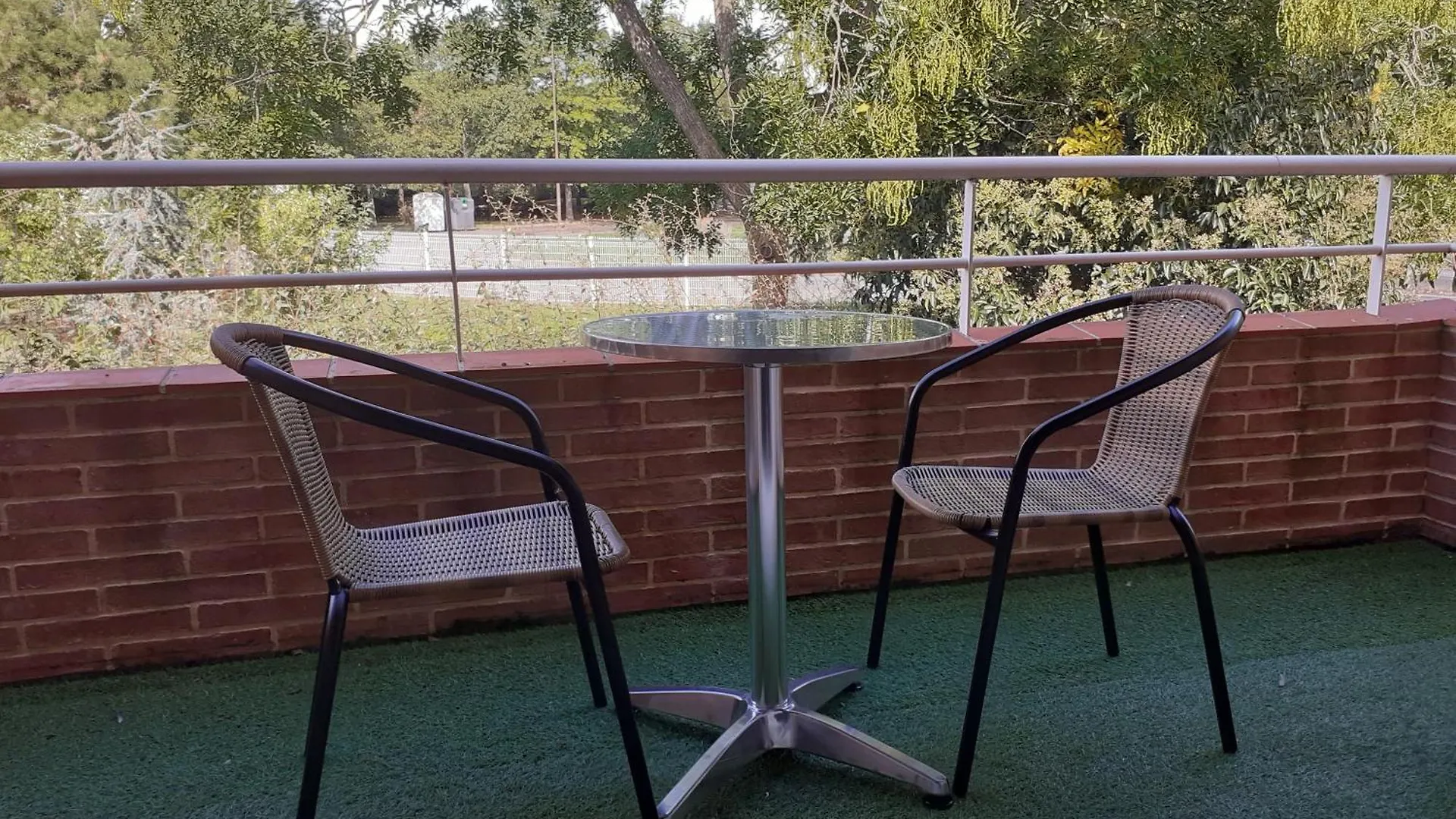 Le Jardin Des Muses Apartment Toulouse France